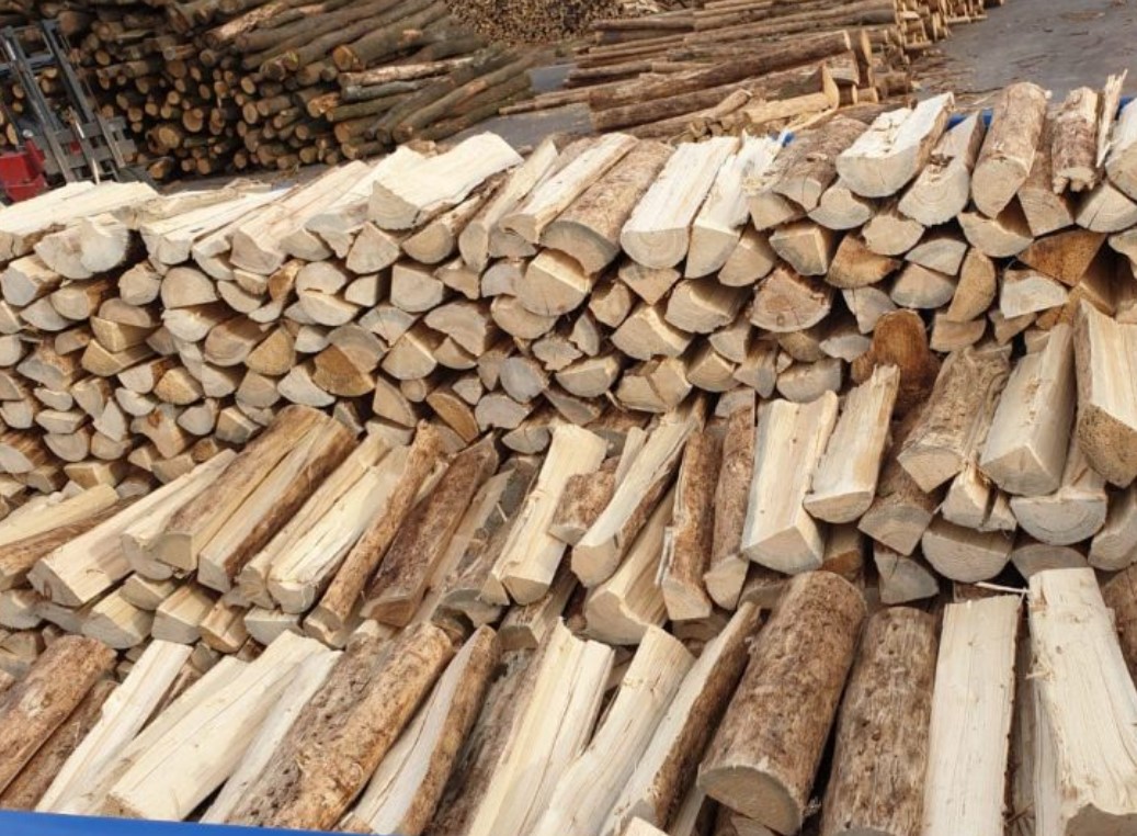 Verkauf von Brennholz aus Tschechien - gleichmäßige Hitze und ein stabiles, langlebiges Feuer