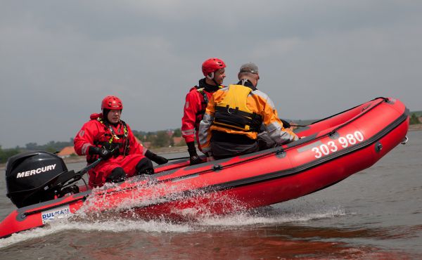 Profesionání nafukovací čluny pro hasiče a záchranáře – špičková kvalita, zesílená konstrukce pro použití v extrémních podmínkách