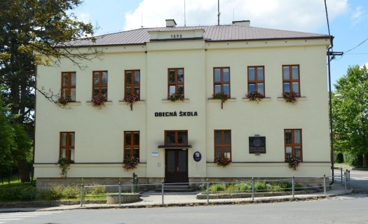 Malotřídní základní škola v Přepeřích, okres Semily
