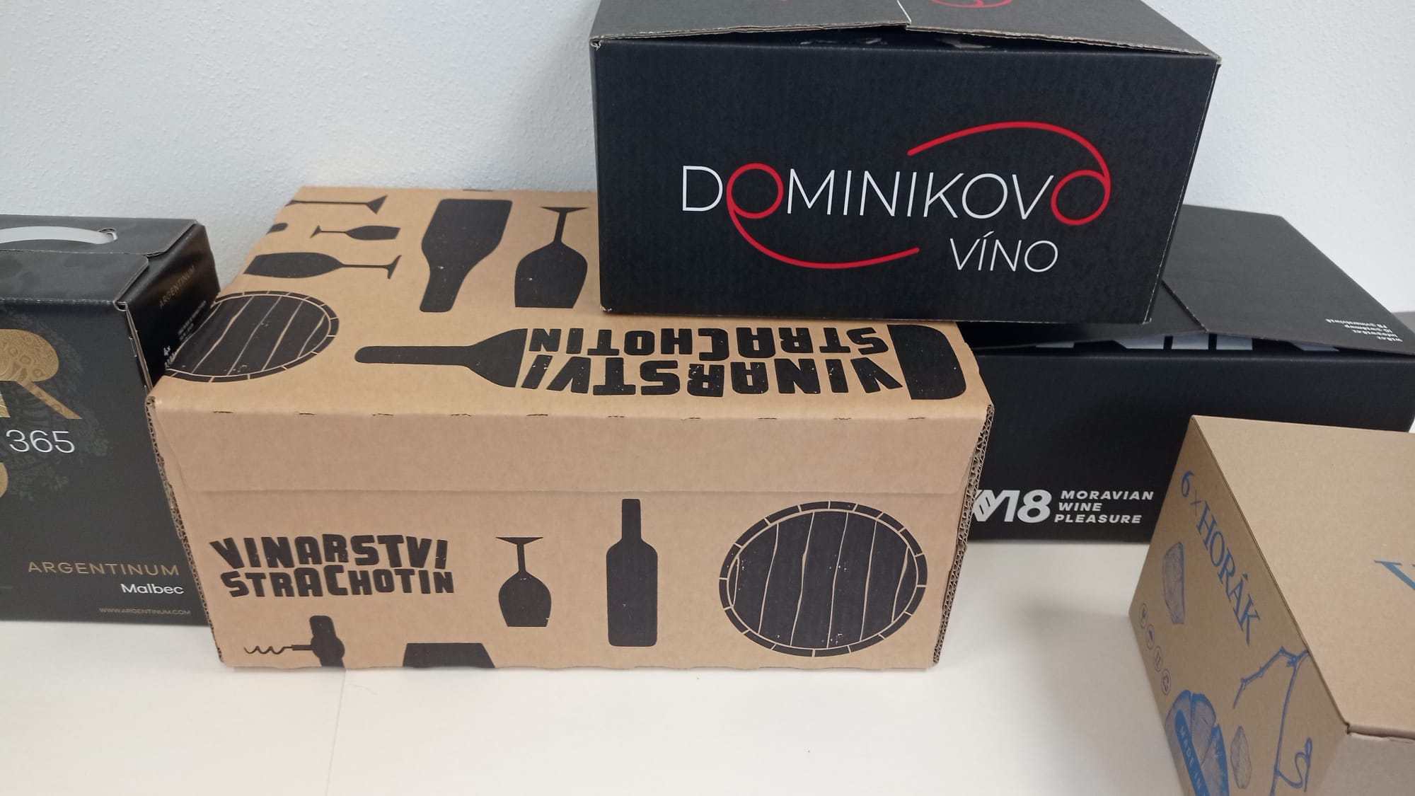 Obaly, krabice a tašky na víno Břeclav