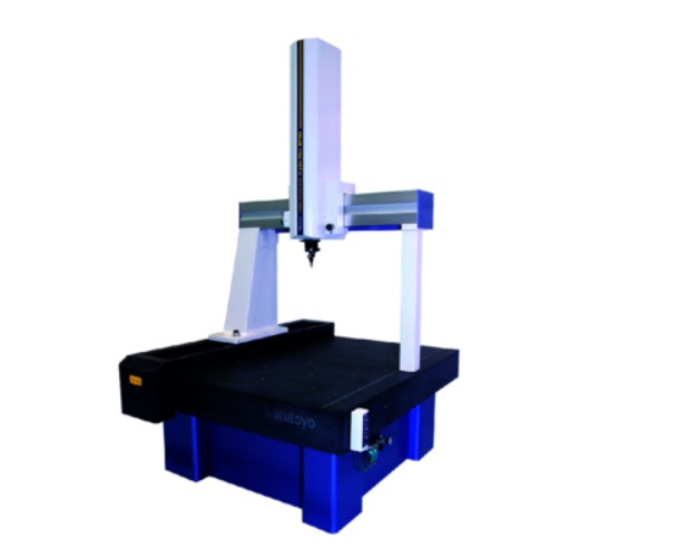 3D měření na ručním měřícím přístroji – kvalita díky zařízení Mitutoyo CRYSTA-Plus M574