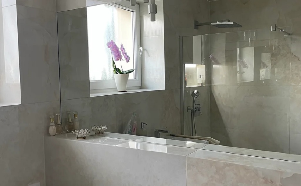 velkoformátové obklady - koupelna rodinného domu Zlín