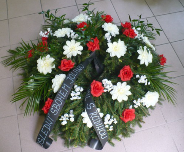 Kompletní pohřební služby - květinová výzdoba, převozy zesnulých Olomouc