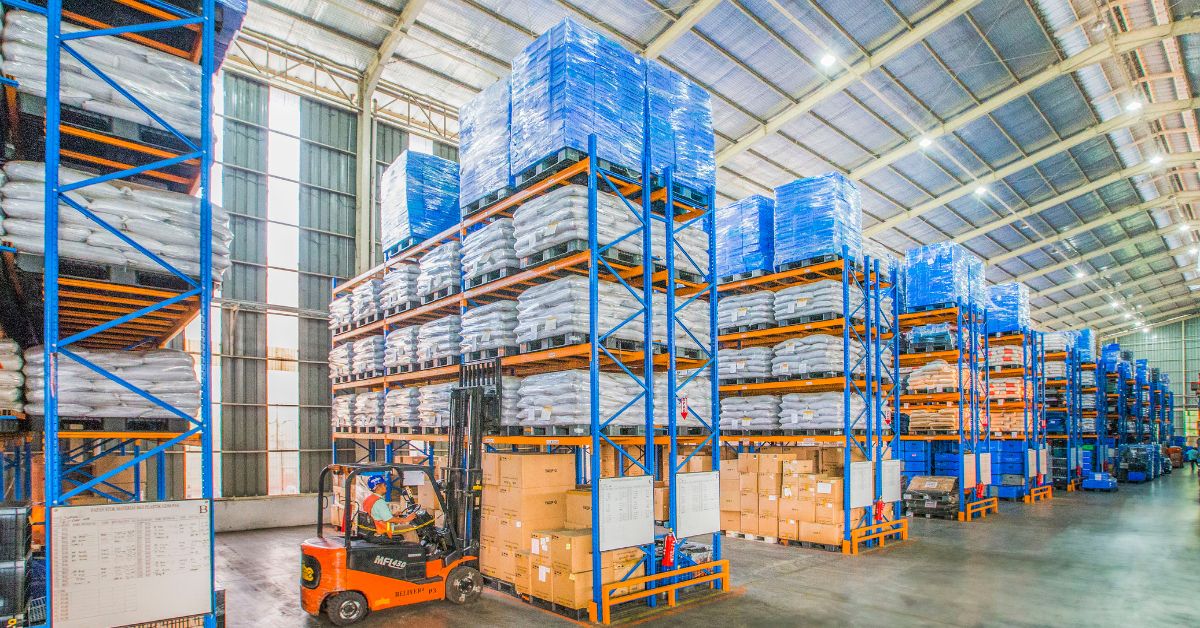 Smluvní logistika od NNR Global Logistics zajistí moderní a efektivní řízení systému skladu