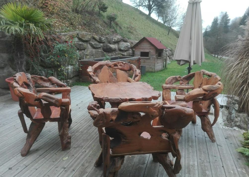 Stylový teakový nábytek - lavice, houpačky, stoly Znojmo