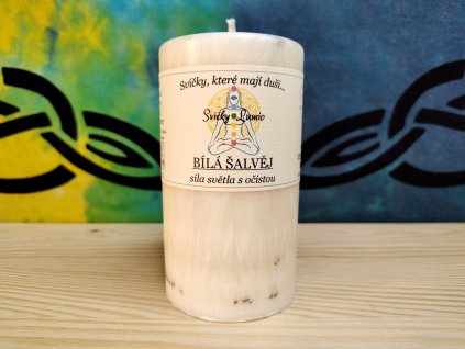 Zakupte šamanské, čistící a čakrové svíce z palmového vosku z obnovitelných zdrojů