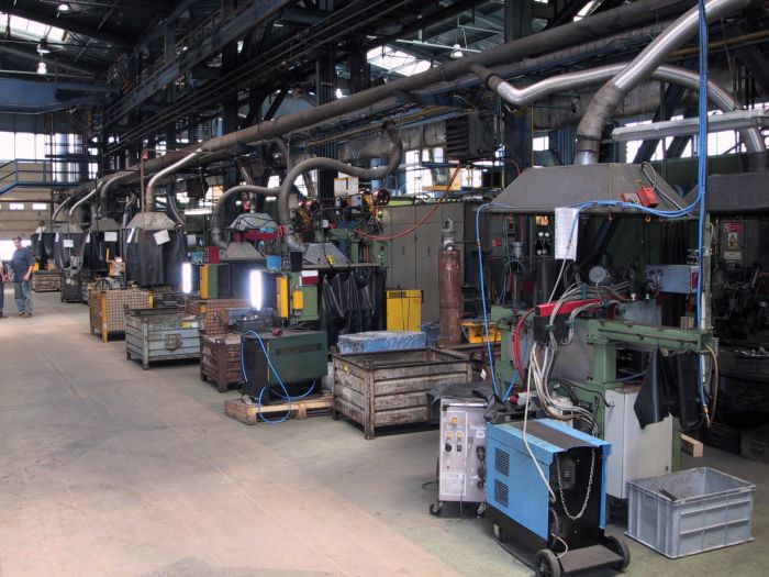 Velkosériová strojírenská výroba, kovovýroba