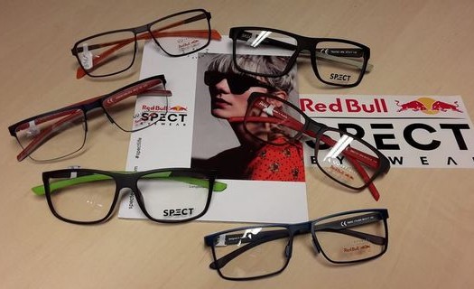 Oční optika prodej dioptrické brýle kontaktní čočky sluneční brýle měření zraku prodej brýlí Liberec brýlové obruby.
