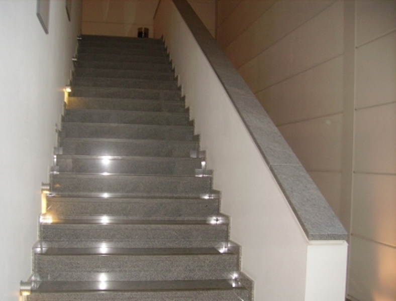 Výroba schodiště - vyhotovení schodů z přírodního i umělého kamene