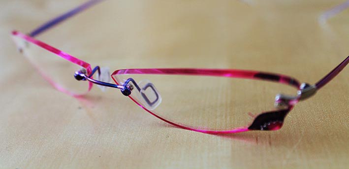 Výroba vrtané kreativní brýle Minima Praha