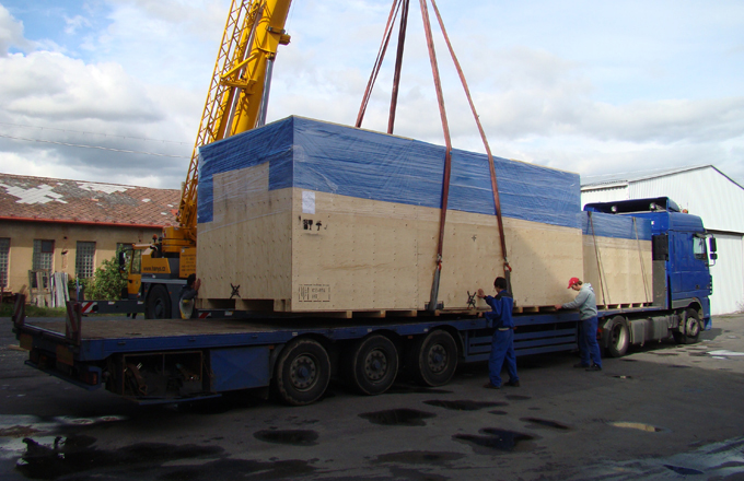 Přepravní, exportní balení zboží, strojů Severní Morava, balení pro export, nakládka a vykládka kontejnerů