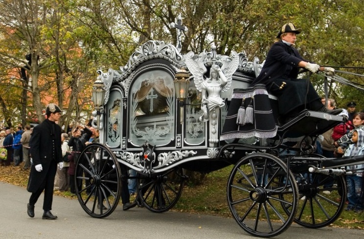 Ekonomický pohřeb, pohřeb v kostele, pohřební služba Praha
