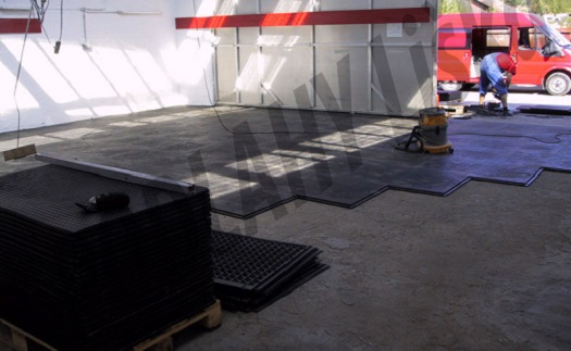 Rozebíratelný podlahový systém - PVC panely, prodej zátěžové podlahové panely