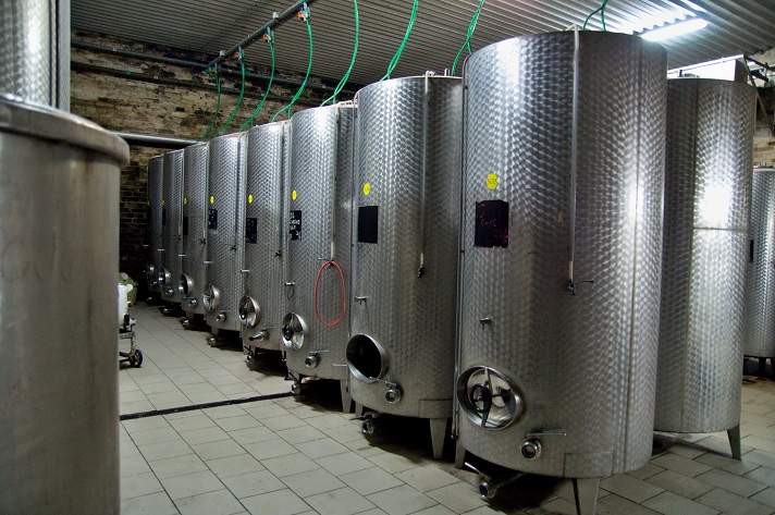 Vinařství Pavlovín, spol. s r.o. - vinařská oblast, výroba a prodej lahodného moravského vína