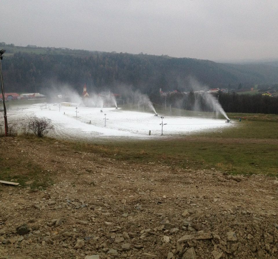 Ski areál Hlubočky - prní zasněžování zimního střediska 2014/2015
