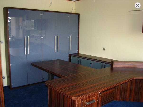 Kancelářský nábytek, vybavení prodejny-Zlínský kraj
