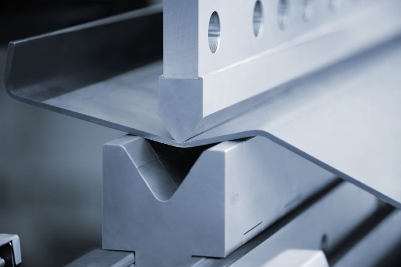 Výroba na ohraňovacím lisu - CNC ohraňování plechů na Vysočině