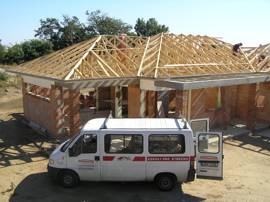 Certifikované stavebnicové příhradové vazníky, konstrukce střech