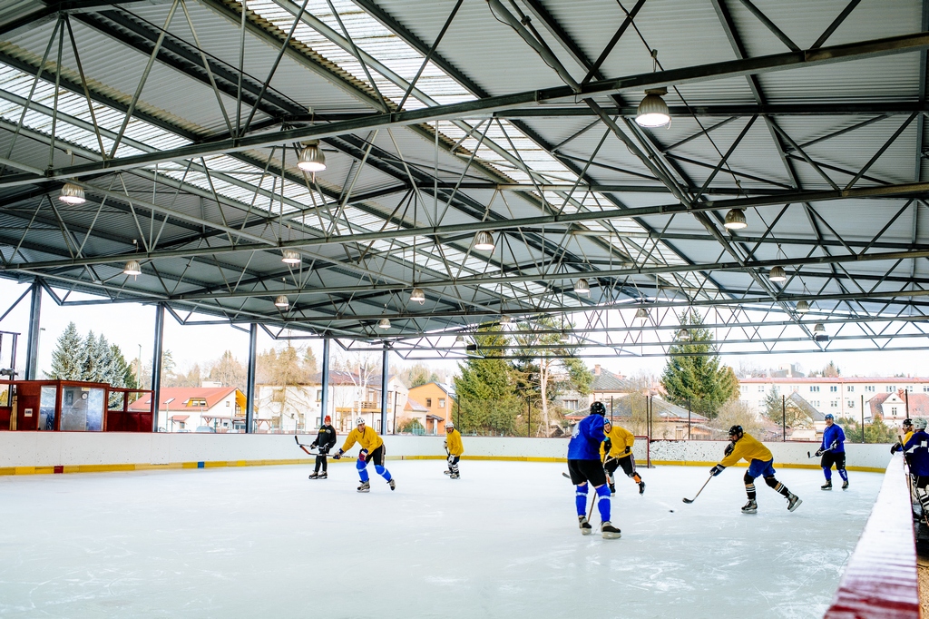 Zimní stadion - hokejové utkání