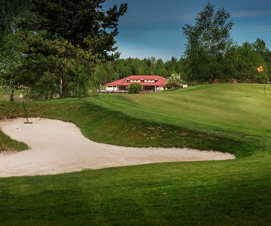 Golfový areál v Dolním Rychnově nabízí i možnost in-door golfu