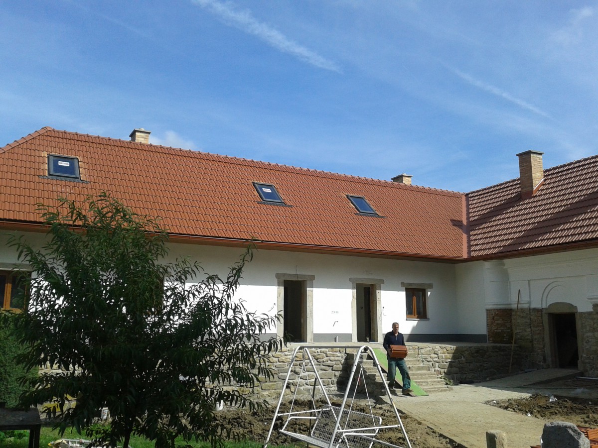 Rekonstrukce, opravy, montáže střech - kvalitní tesařské práce