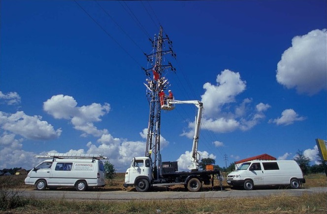Elektromontáže - zabezpečíme dodávku aj montáž distribučných sietí pre VN aj NN, Česká republika