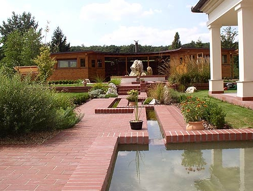 Moderní i kamenné zahrady-projekt od zahradního architekta změní Váš sen ve skutečnost