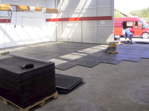 Priemyselné podlahy, rozoberateľný podlahový systém, záťažové podlahové panely, Slovensko