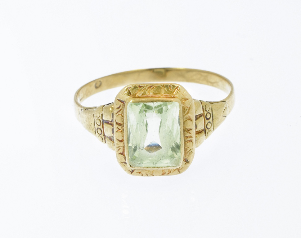 zlatý prsten z bazaru