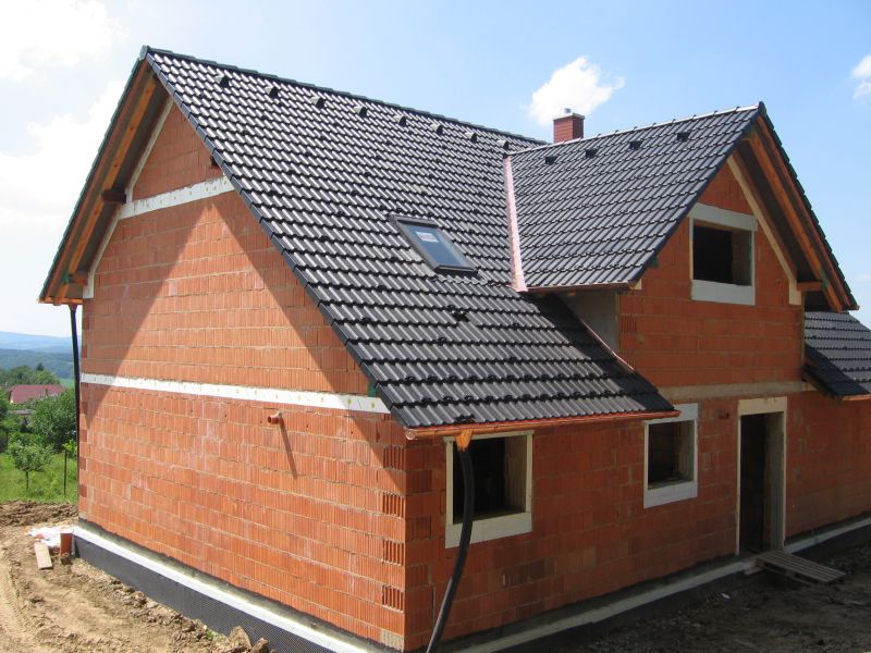 Dřevěné krovy, kompletní dodávka střechy pro rodinné domy i průmyslové stavby