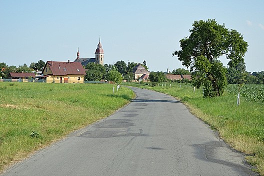 Obec Kováň, okres Mladá Boleslav, turistika, cyklotrasy, památky