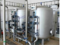 Nerezový tlakový filtr k úpravě pitné nebo technologické vody bez příměsi oleje