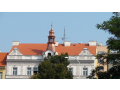 Pokládka pálené střešní krytiny Praha – kvalitní střecha na několik generací