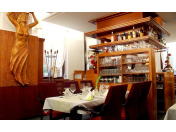 Skvělá restaurace v centru města Opavy - hotovky, tradiční jídla, česká i mezinárodní kuchyně