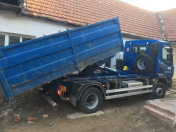 Transport, Abfuhr von Sand, Kies und anderen Schüttgütern nicht nur für Bauten Tschechien