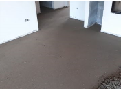Kvalitní strojně hlazené betonové podlahy pro podlahové vytápění