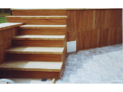 Obložení schodů a schodišťových stupňů z kamene v různém provedení