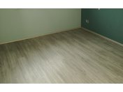 Podlahové krytiny do domu, bytu, kanceláře - levně vinyl, marmoleum, PVC, dřevěné a laminátové podlahy i koberce