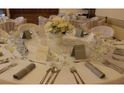 Svatby a svatební hostiny v hotelu včetně cateringu i ubytování pro svatební hosty a novomanžele