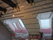 Zateplení budov, střech a fasád pomocí PUR pěnové izolace