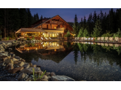 Wellness hotel, luxusní ubytování, Beskydy resort, relaxace, sauna, bazén, venkovní jezera, masáže