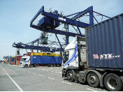Skladové námořní kontejnery METRANS - a problém s úložným prostorem je pryč