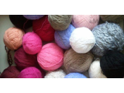 Módní vlny na pletení, pletací příze v mnoha barvách - prodej