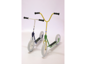 Vozítka pro děti Beroun - koloběžky a tříkolky pro děti od 4 let s parkovacími stojany