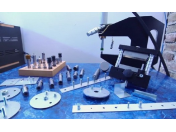 Hydraulické lisovací stroje – montážní lis pro strojírenskou a průmyslovou výrobu