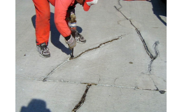 Zalévání trhlin v betonu, asfaltu Brno, Česká republika