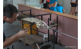 Tradiční výroba foukaného skla