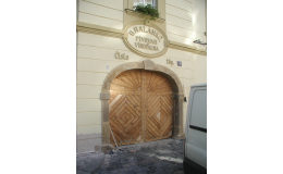 Restaurování - renovace dveří Praha