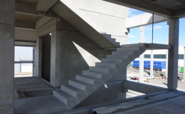 Betonové prefabrikáty - schodiště, závěsné fasádní panely