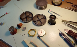 Oprava starých hodinek